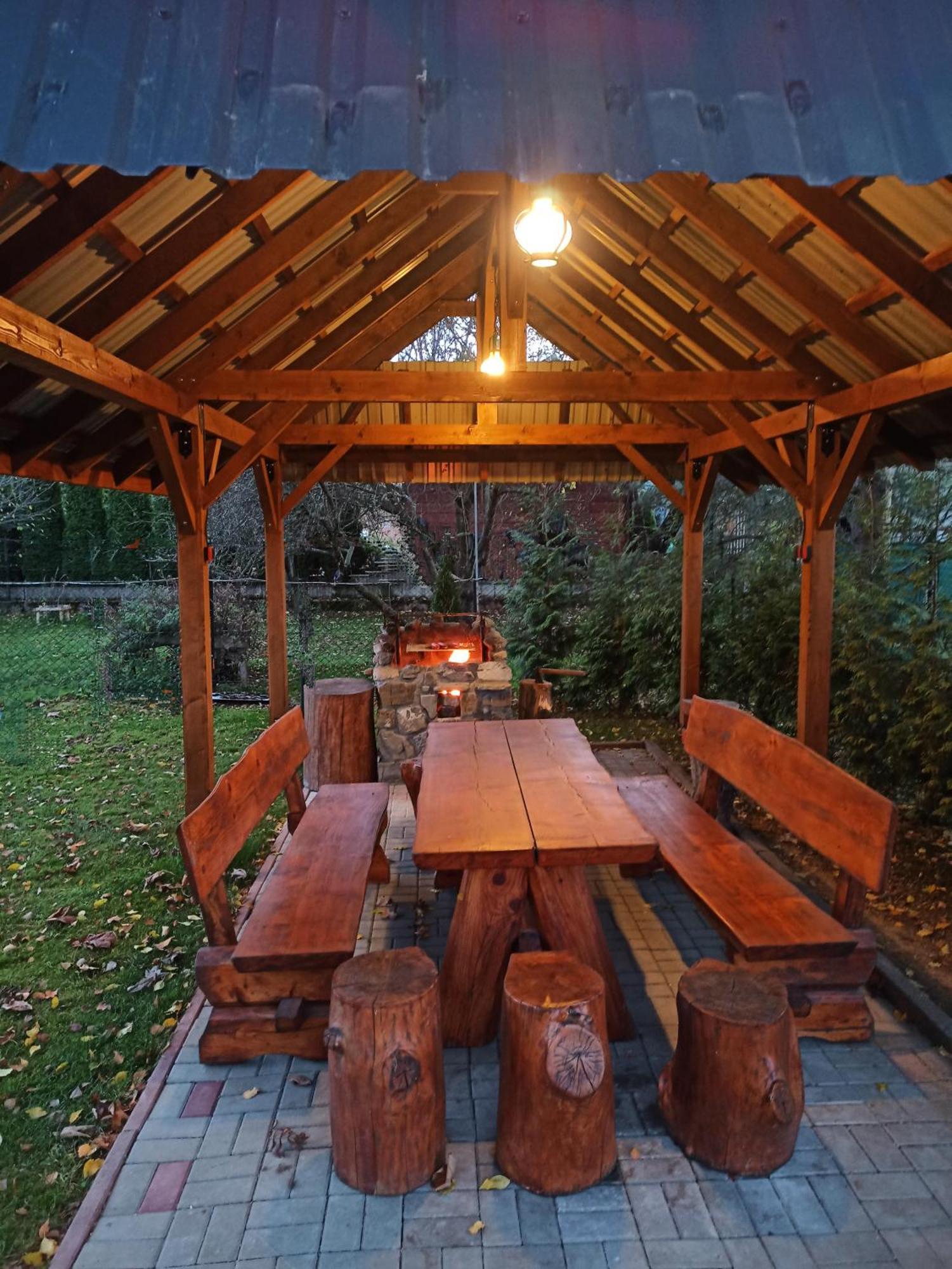 Apartamento Brzoskwiniowy Dom Banska Nizna Exterior foto